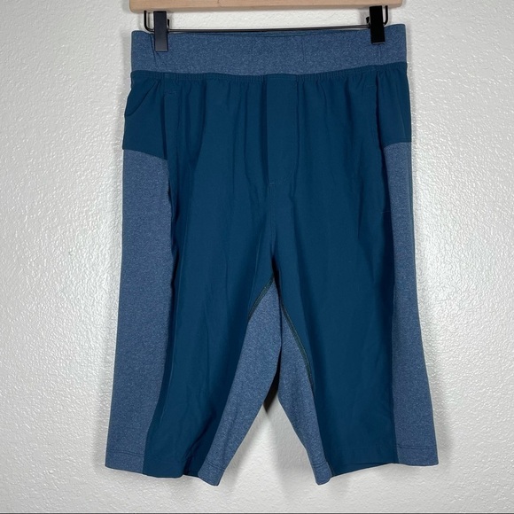 Lululemon Teal T.H.E. Short Linerless Shorts - Picture 1 of 8